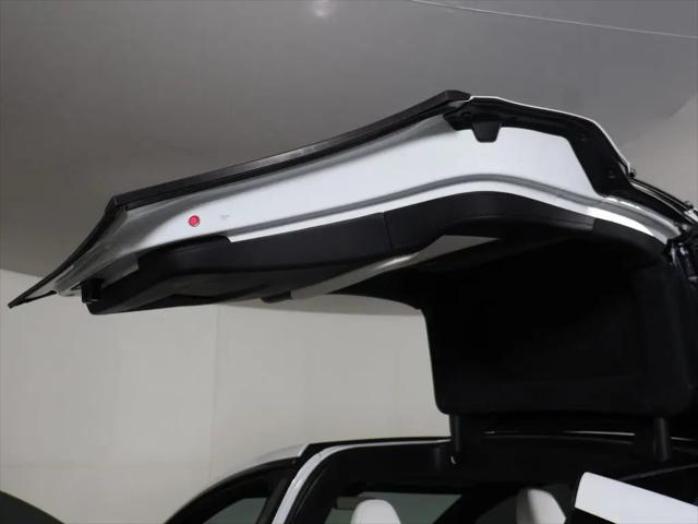 2022 Tesla Model X Dual Motor All-Wheel Drive
