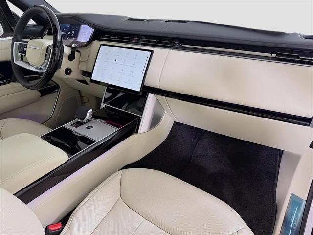 2026 Land Rover Range Rover P400 SE