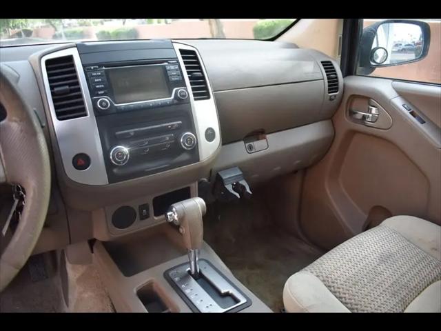 2016 Nissan Frontier SV