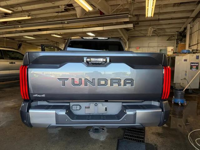 2026 Toyota Tundra Limited CrewMax 5.5' Bed