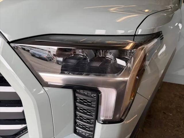 2026 Toyota Tundra SR5 CrewMax 5.5' Bed
