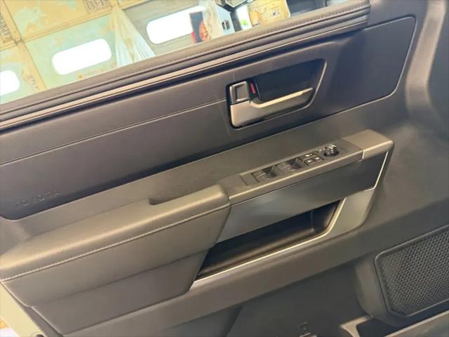 2026 Toyota Tundra SR5 CrewMax 5.5' Bed