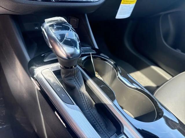 2026 Buick NV Avenir FWD