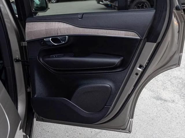 2021 Volvo XC90 T6 Inscription 7 Passenger