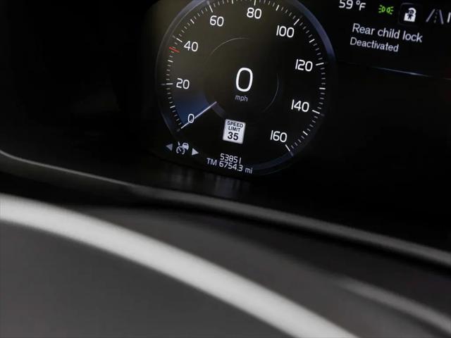 2021 Volvo XC90 T6 Inscription 7 Passenger