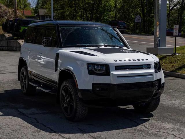 2023 Land Rover Defender 110 X-Dynamic SE