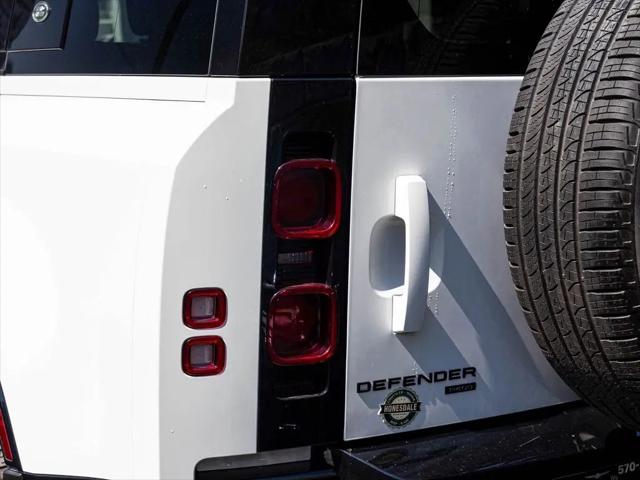2023 Land Rover Defender 110 X-Dynamic SE