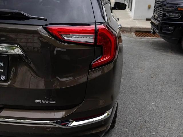 2023 GMC Terrain AWD Denali