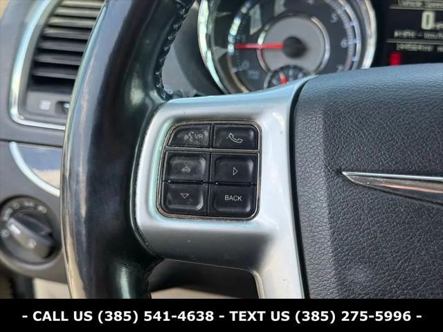 2012 Chrysler Town & Country Touring-L