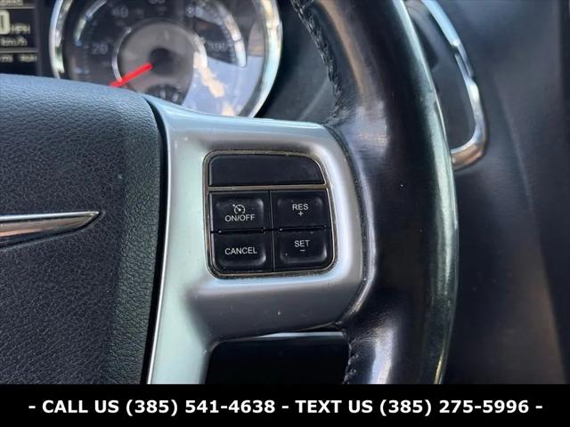 2012 Chrysler Town & Country Touring-L