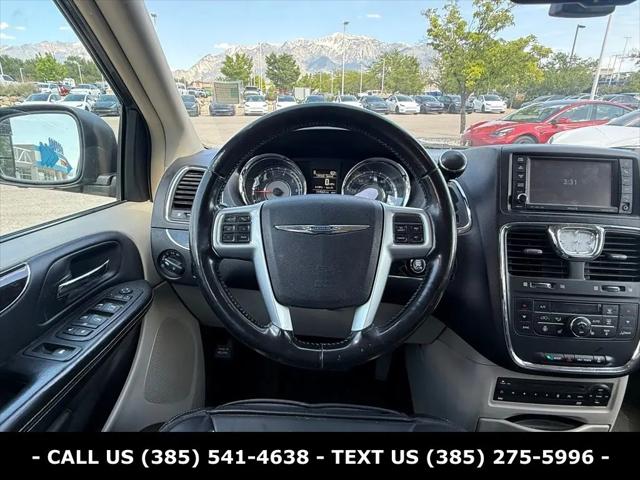 2012 Chrysler Town & Country Touring-L