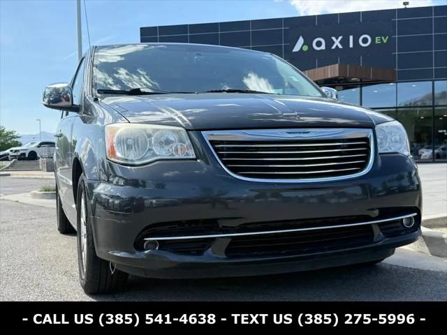 2012 Chrysler Town & Country Touring-L