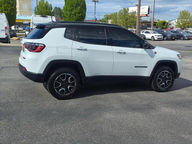 2025 Jeep Compass Trailhawk 4x4