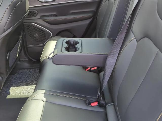 2026 Jeep Grand Cherokee 85th Anniversary Edition