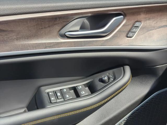 2026 Jeep Grand Cherokee 85th Anniversary Edition