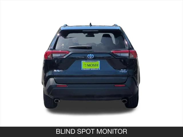 2024 Toyota RAV4 Hybrid XLE