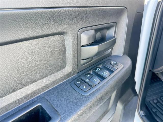 2017 Ram 2500 Tradesman Crew Cab 4x4 6'4" Box