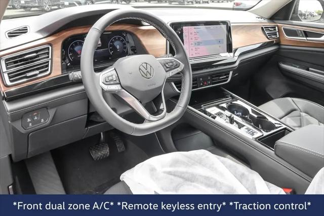 2026 Volkswagen Atlas SE with Technology
