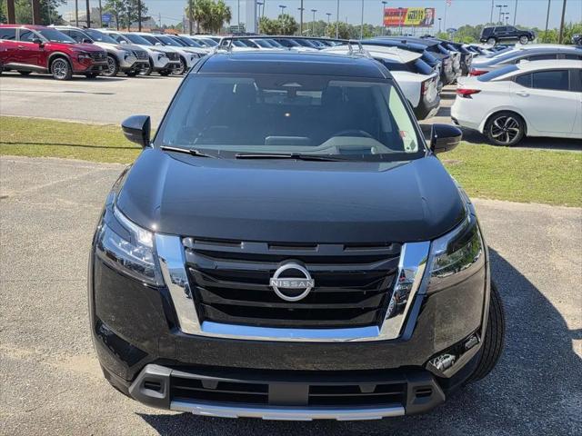 2025 Nissan Pathfinder Platinum 4WD