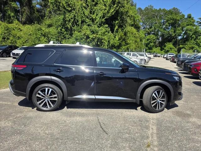 2025 Nissan Pathfinder Platinum 4WD