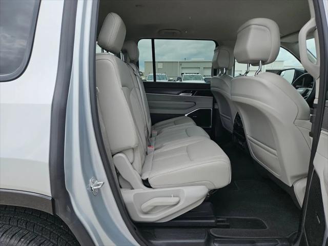 2024 Jeep Wagoneer Series II 4x2