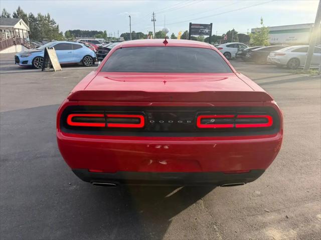 2022 Dodge Challenger SXT