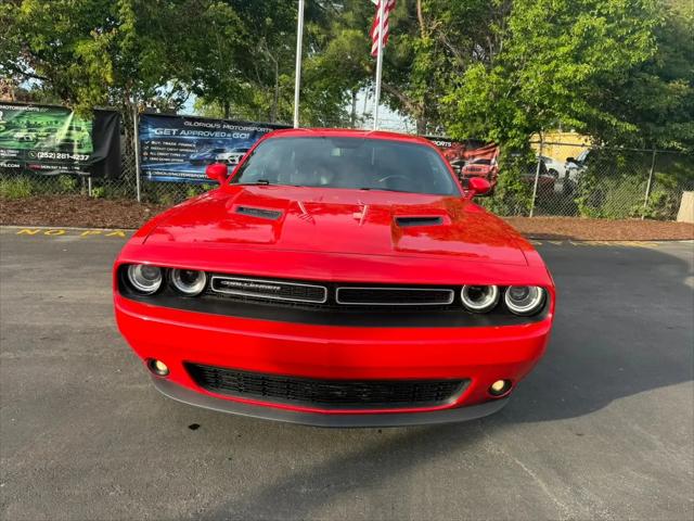 2022 Dodge Challenger SXT