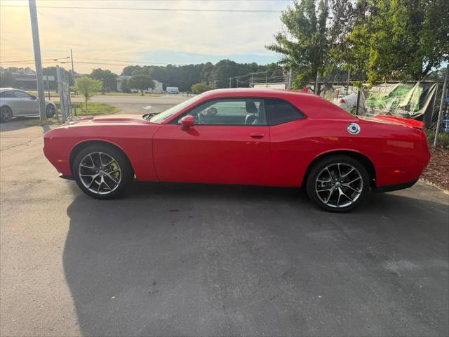2022 Dodge Challenger SXT