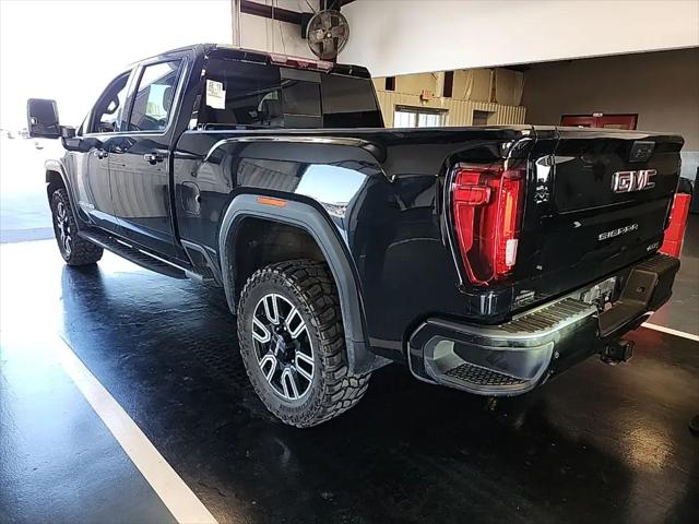 2022 GMC Sierra 2500HD 4WD Crew Cab Standard Bed AT4
