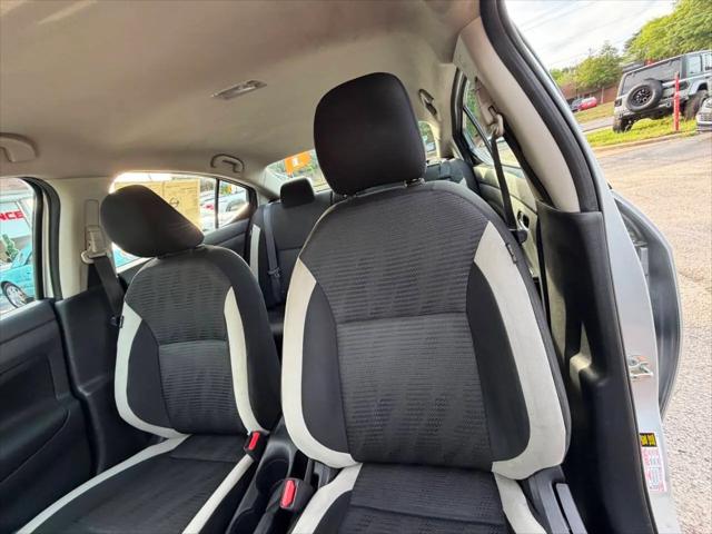 2021 Nissan Versa SV Xtronic CVT