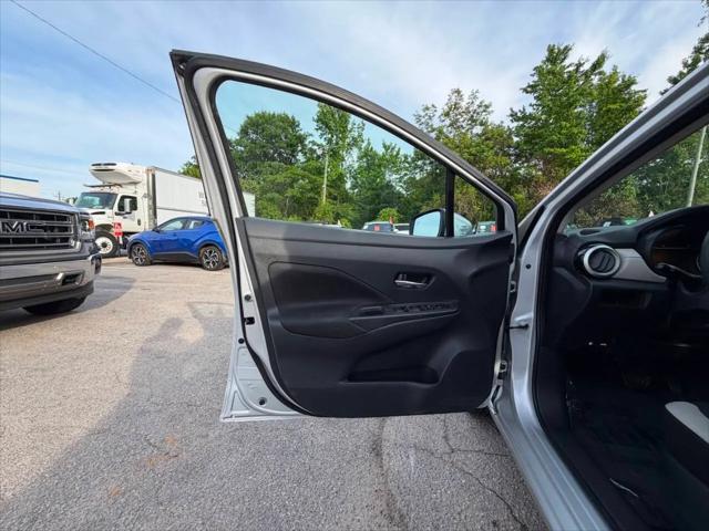 2021 Nissan Versa SV Xtronic CVT