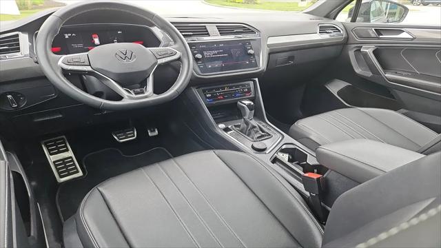 2023 Volkswagen Tiguan 2.0T SE R-Line Black