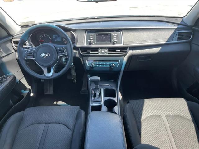 2017 Kia Optima LX