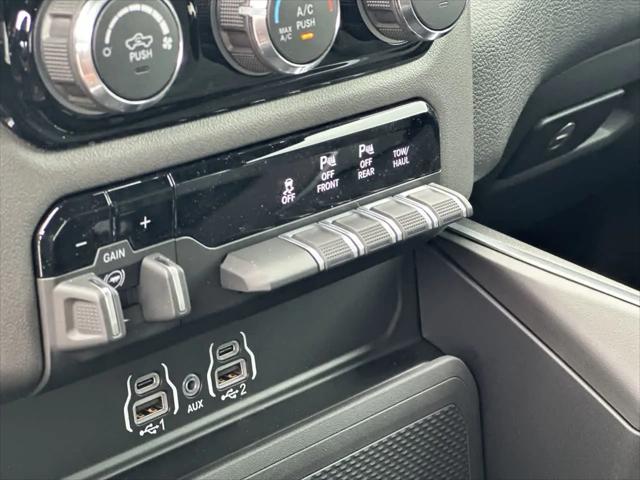 2026 Ram 1500 Big Horn Crew Cab 4x4 57 Box