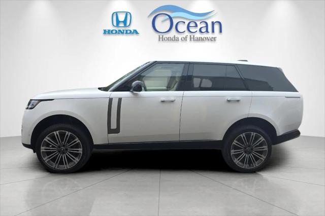 2025 Land Rover Range Rover P530 SE