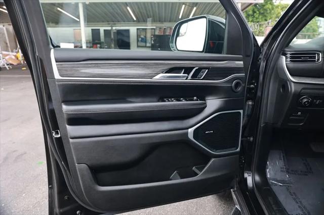 2022 Jeep Wagoneer Series II 4x2