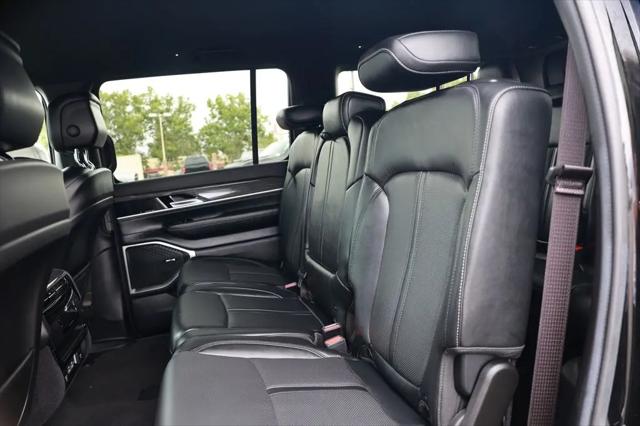 2022 Jeep Wagoneer Series II 4x2