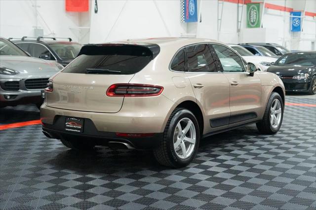 2017 Porsche Macan Macan