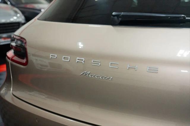 2017 Porsche Macan Macan