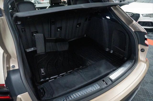 2017 Porsche Macan Macan