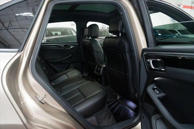 2017 Porsche Macan Macan