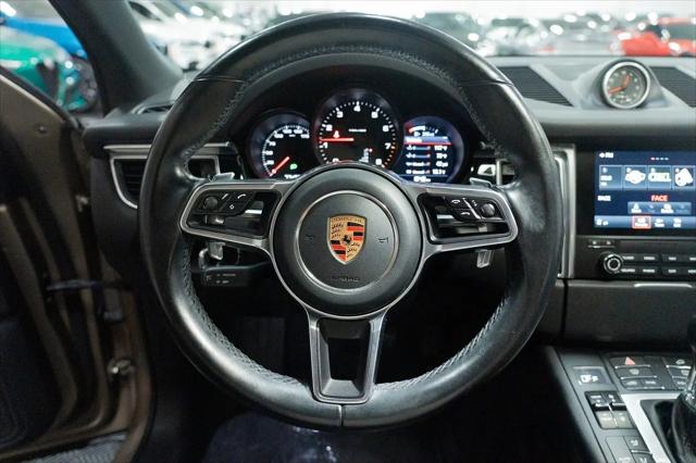 2017 Porsche Macan Macan