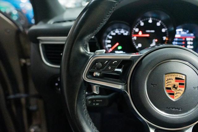 2017 Porsche Macan Macan