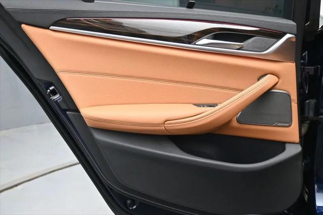 2023 BMW M5 i xDrive