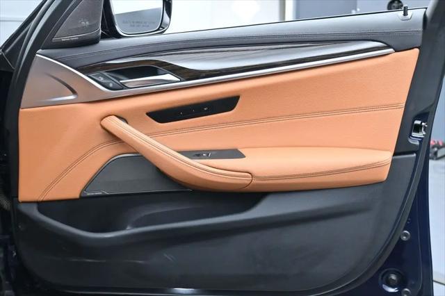 2023 BMW M5 i xDrive
