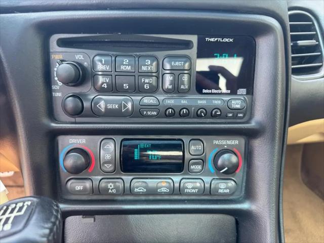 2001 Chevrolet Corvette Base