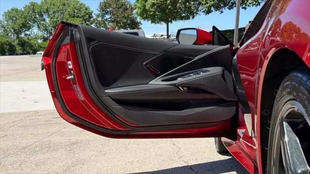 2023 Chevrolet Corvette Stingray RWD Convertible 2LT