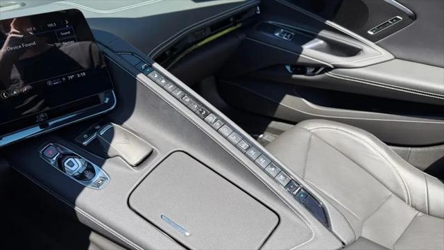 2023 Chevrolet Corvette Stingray RWD Convertible 2LT