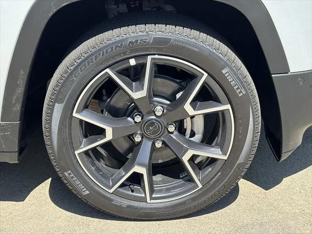 2026 Jeep Cherokee Overland 4x4