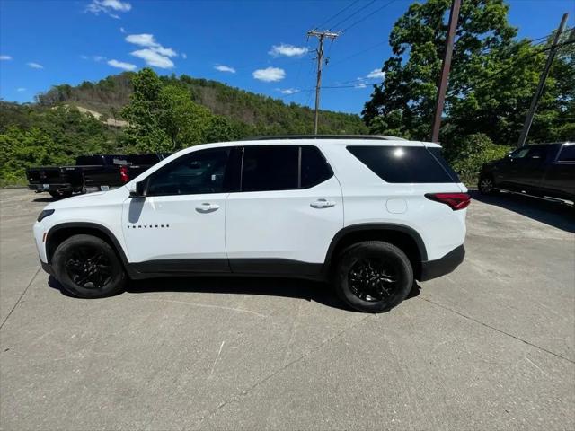 2023 Chevrolet Traverse AWD LT Cloth